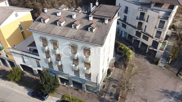 negozio in vendita a Salsomaggiore Terme