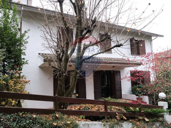 casa indipendente in vendita a Salsomaggiore Terme