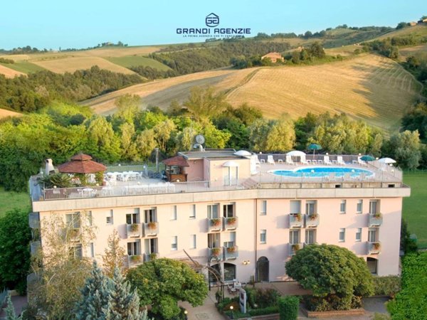 negozio in vendita a Salsomaggiore Terme in zona Tabiano Bagni