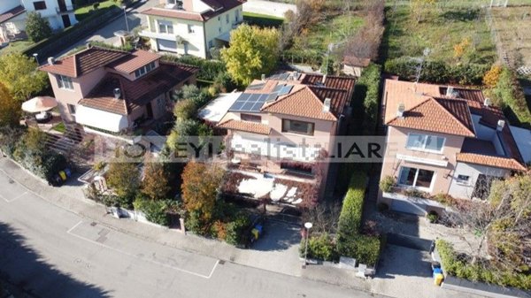 casa indipendente in vendita a Salsomaggiore Terme