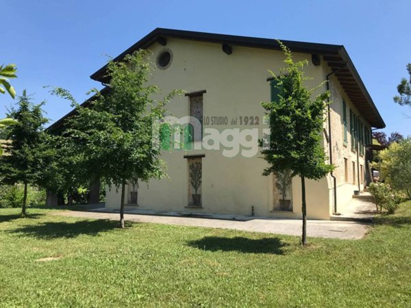 casa indipendente in vendita a Salsomaggiore Terme in zona Salsominore
