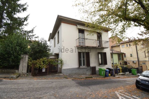 casa indipendente in vendita a Salsomaggiore Terme