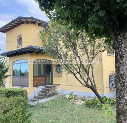 casa indipendente in vendita a Salsomaggiore Terme