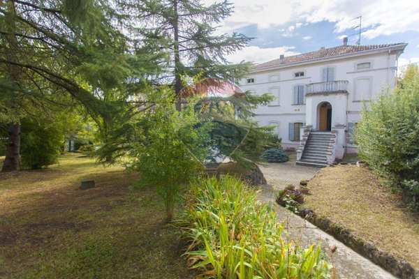 casa indipendente in vendita a Salsomaggiore Terme