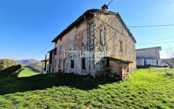 casale in vendita a Salsomaggiore Terme in zona San Vittore