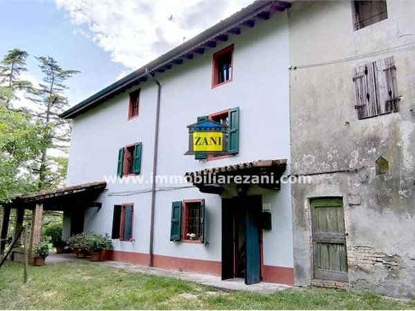 casa indipendente in vendita a Salsomaggiore Terme in zona Tabiano Castello