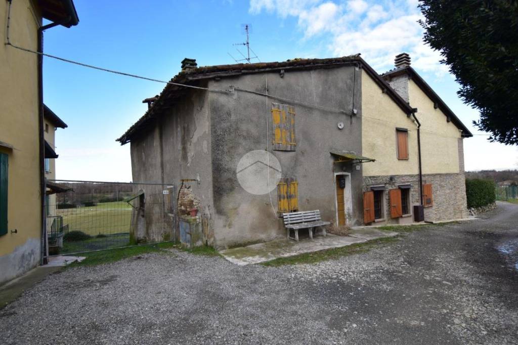 casa indipendente in vendita a Salsomaggiore Terme