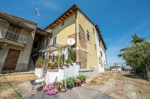 casa indipendente in vendita a Salsomaggiore Terme
