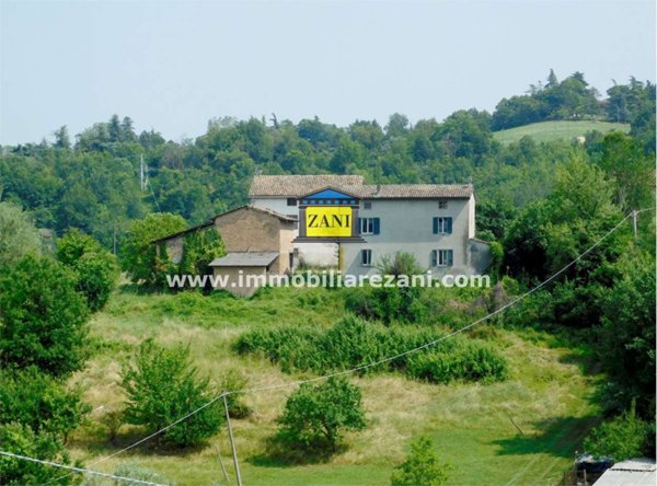 casa indipendente in vendita a Salsomaggiore Terme