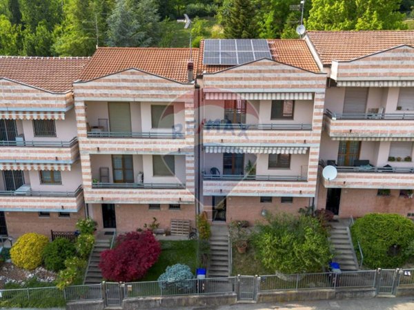 casa indipendente in vendita a Salsomaggiore Terme in zona Tabiano Bagni