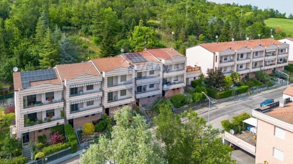 casa indipendente in vendita a Salsomaggiore Terme in zona Tabiano Bagni