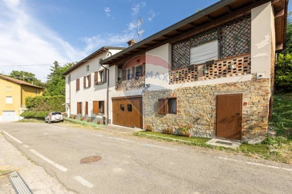 casa indipendente in vendita a Salsomaggiore Terme in zona Cangelasio