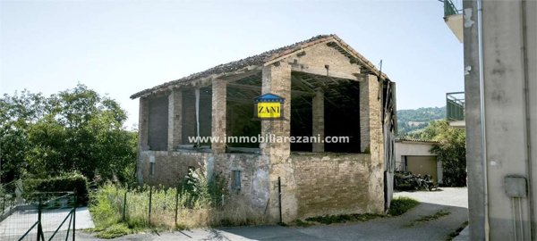 esavano in vendita a Salsomaggiore Terme