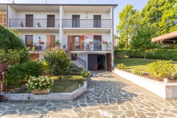 casa indipendente in vendita a Salsomaggiore Terme