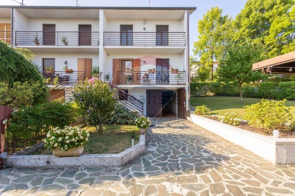 casa indipendente in vendita a Salsomaggiore Terme