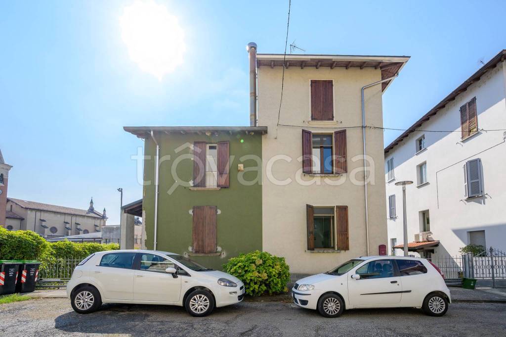 casa indipendente in vendita a Salsomaggiore Terme