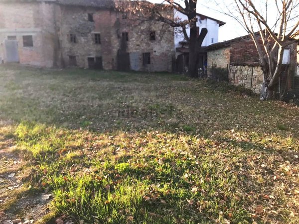 casale in vendita a Salsomaggiore Terme in zona Cangelasio