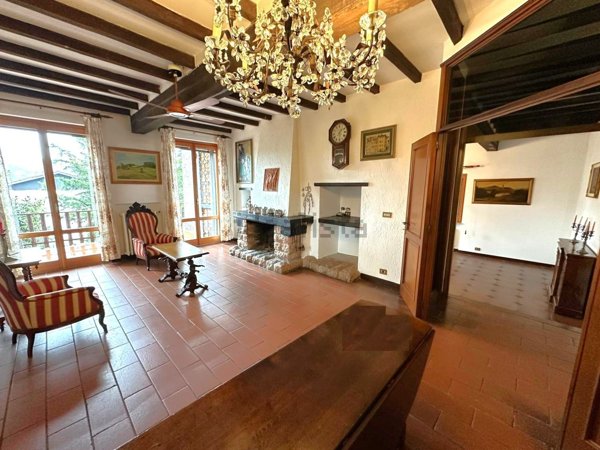 casa indipendente in vendita a Salsomaggiore Terme in zona Campore