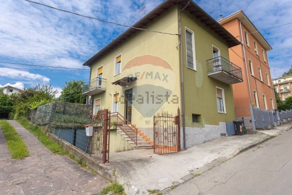 casa indipendente in vendita a Salsomaggiore Terme