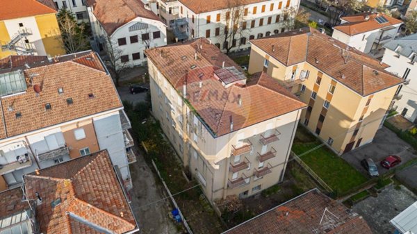 casa indipendente in vendita a Salsomaggiore Terme