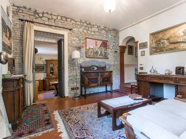 casa indipendente in vendita a Salsomaggiore Terme in zona Salsominore