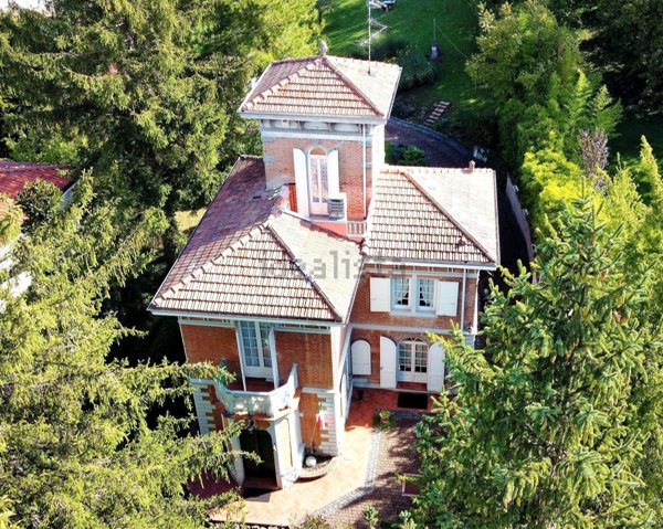 casa indipendente in vendita a Salsomaggiore Terme in zona Costamarenga