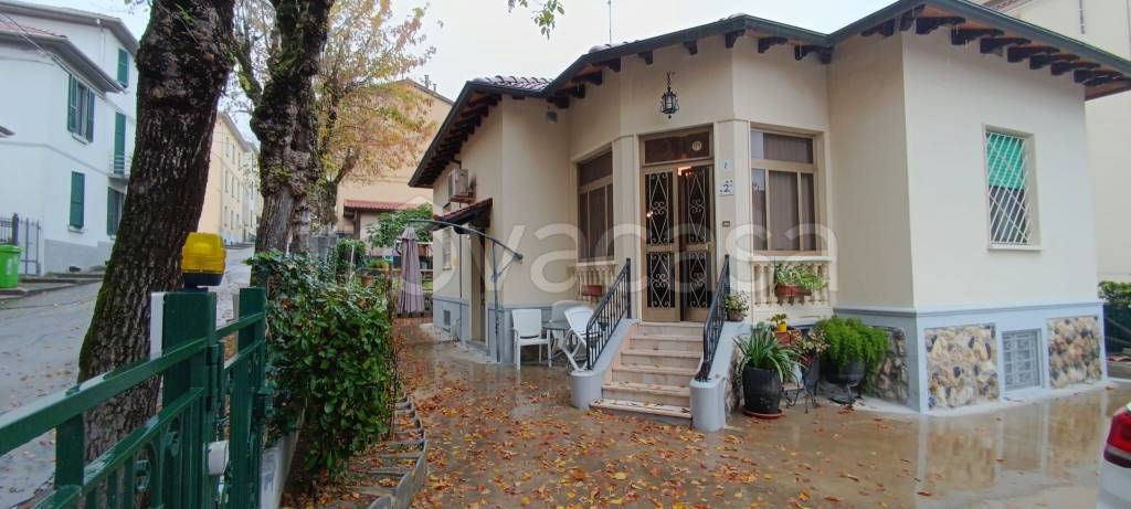 casa indipendente in vendita a Salsomaggiore Terme