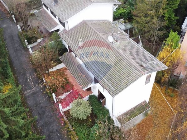 casa indipendente in vendita a Salsomaggiore Terme