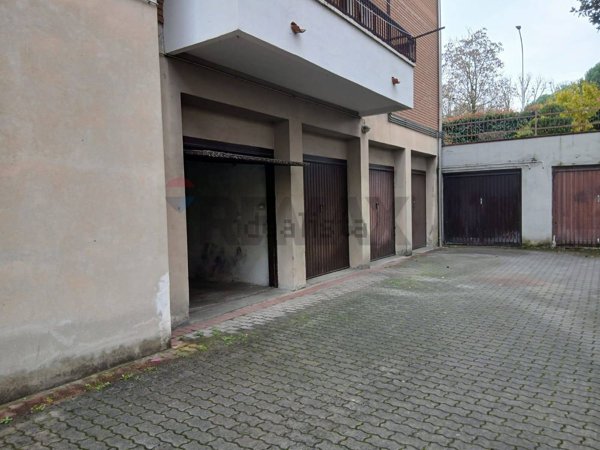 locale di sgombero in vendita a Salsomaggiore Terme