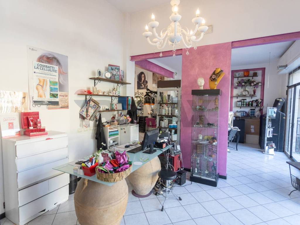 negozio in vendita a Salsomaggiore Terme