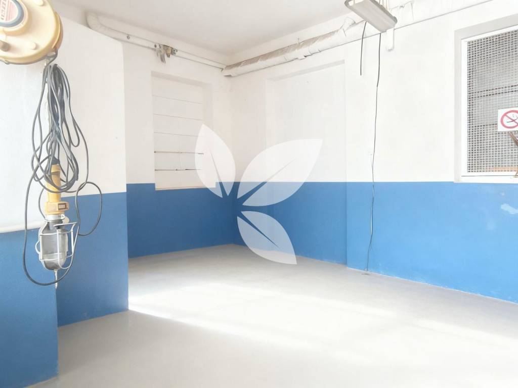 locale commerciale in vendita a Salsomaggiore Terme in zona Tabiano Bagni