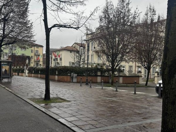 negozio in vendita a Salsomaggiore Terme
