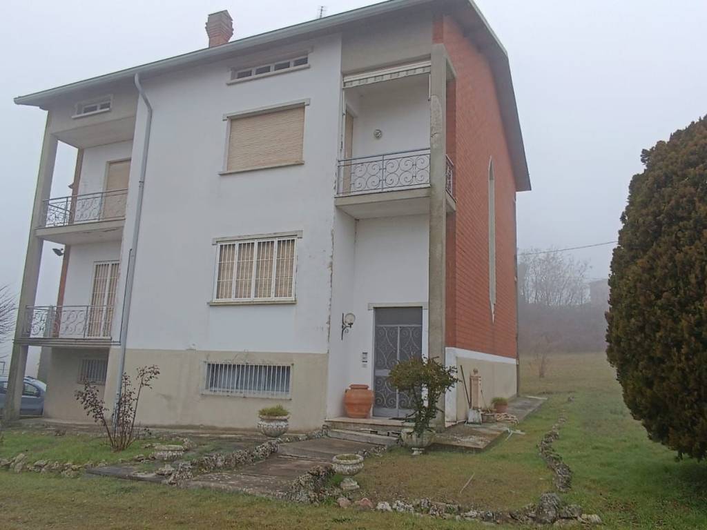casa indipendente in vendita a Salsomaggiore Terme
