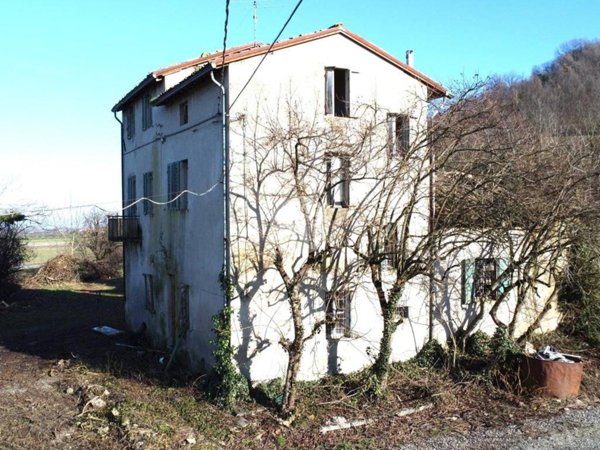casa indipendente in vendita a Salsomaggiore Terme