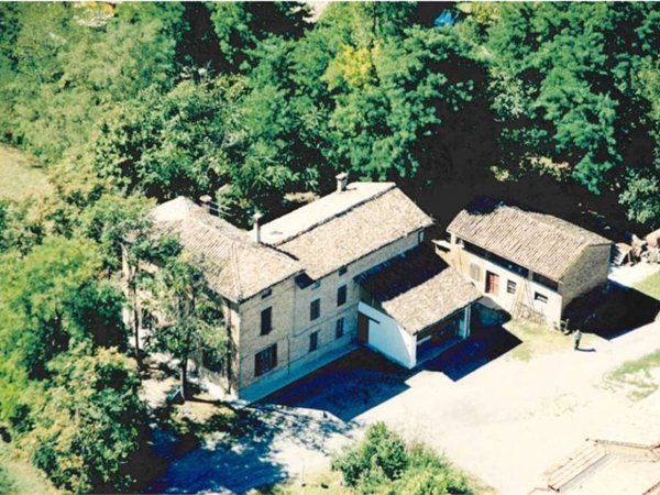 casa indipendente in vendita a Salsomaggiore Terme