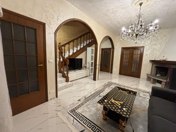 casa indipendente in vendita a Salsomaggiore Terme