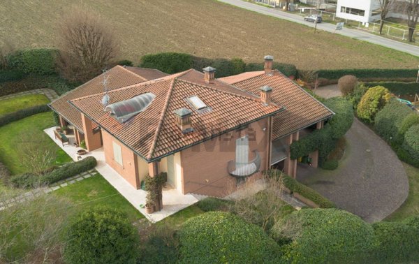 casa indipendente in vendita a Salsomaggiore Terme in zona Bargone