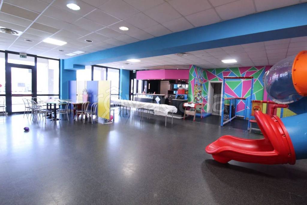 negozio in vendita a Salsomaggiore Terme