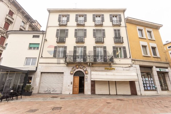 negozio in vendita a Salsomaggiore Terme