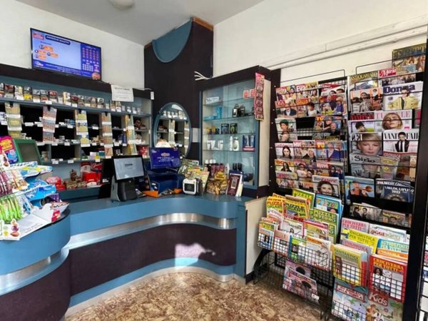 negozio in vendita a Salsomaggiore Terme