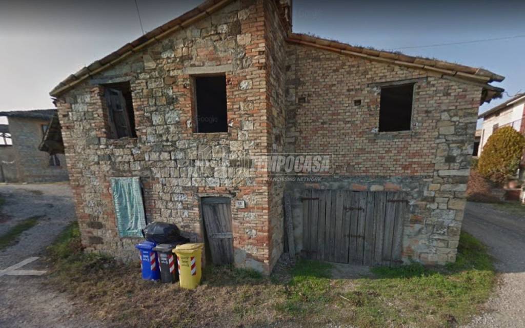casa indipendente in vendita a Salsomaggiore Terme in zona Pie' di Via