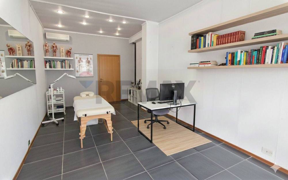 negozio in vendita a Salsomaggiore Terme