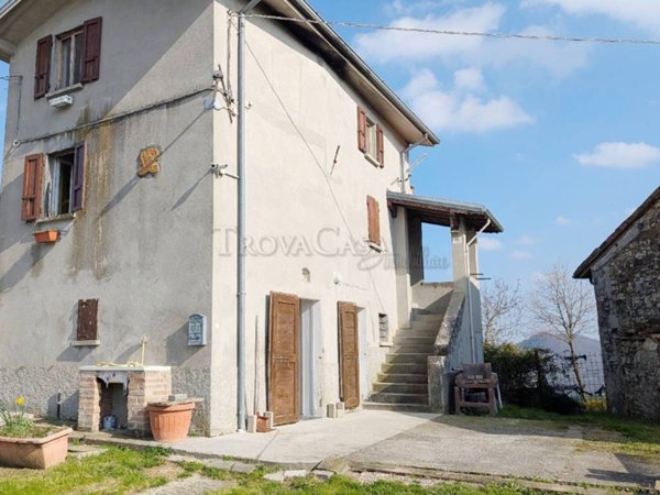 casa indipendente in vendita a Salsomaggiore Terme in zona San Vittore