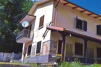 casa indipendente in vendita a Salsomaggiore Terme