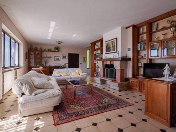 casa indipendente in vendita a Salsomaggiore Terme