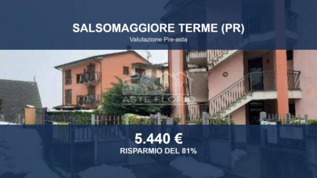 locale commerciale in vendita a Salsomaggiore Terme in zona Tabiano Bagni