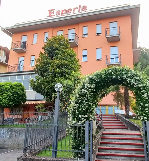 negozio in vendita a Salsomaggiore Terme in zona Tabiano Bagni