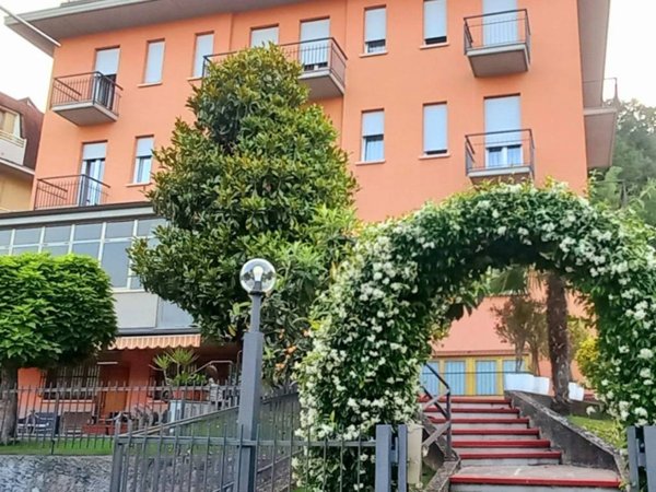 intera palazzina in vendita a Salsomaggiore Terme in zona Tabiano Bagni