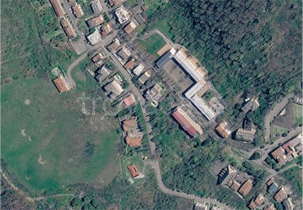 locale commerciale in vendita a Salsomaggiore Terme in zona Tabiano Bagni