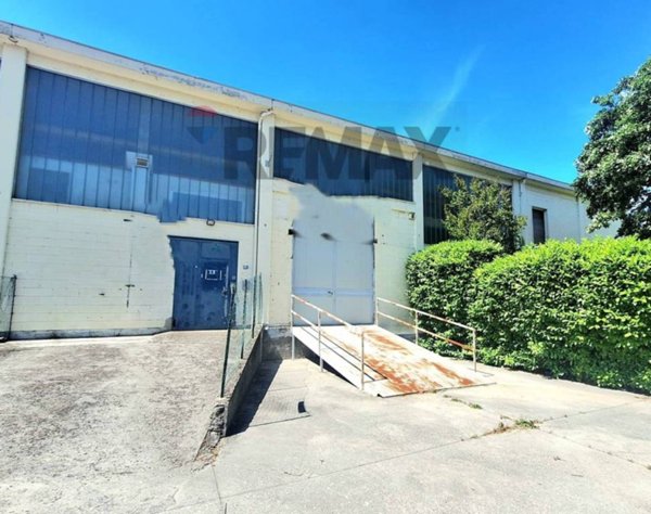 locale commerciale in vendita a Salsomaggiore Terme in zona Campore